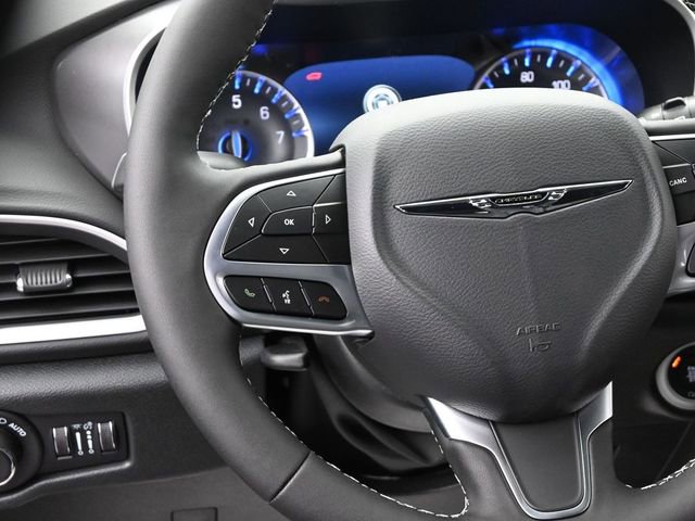 New 2026 Chrysler Voyager LX image 28