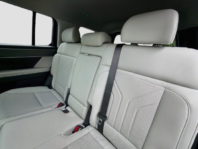 New 2027 Hyundai Santa Fe SEL AWD/4WD image 17
