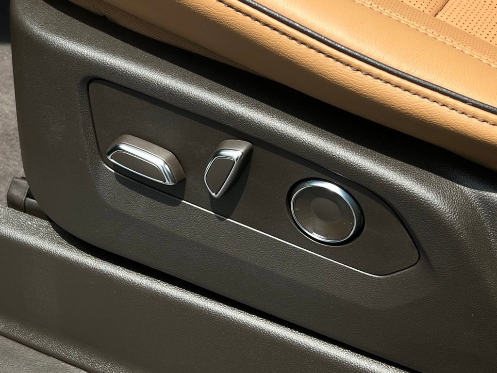 New 2026 Cadillac Escalade Luxury RWD image 8