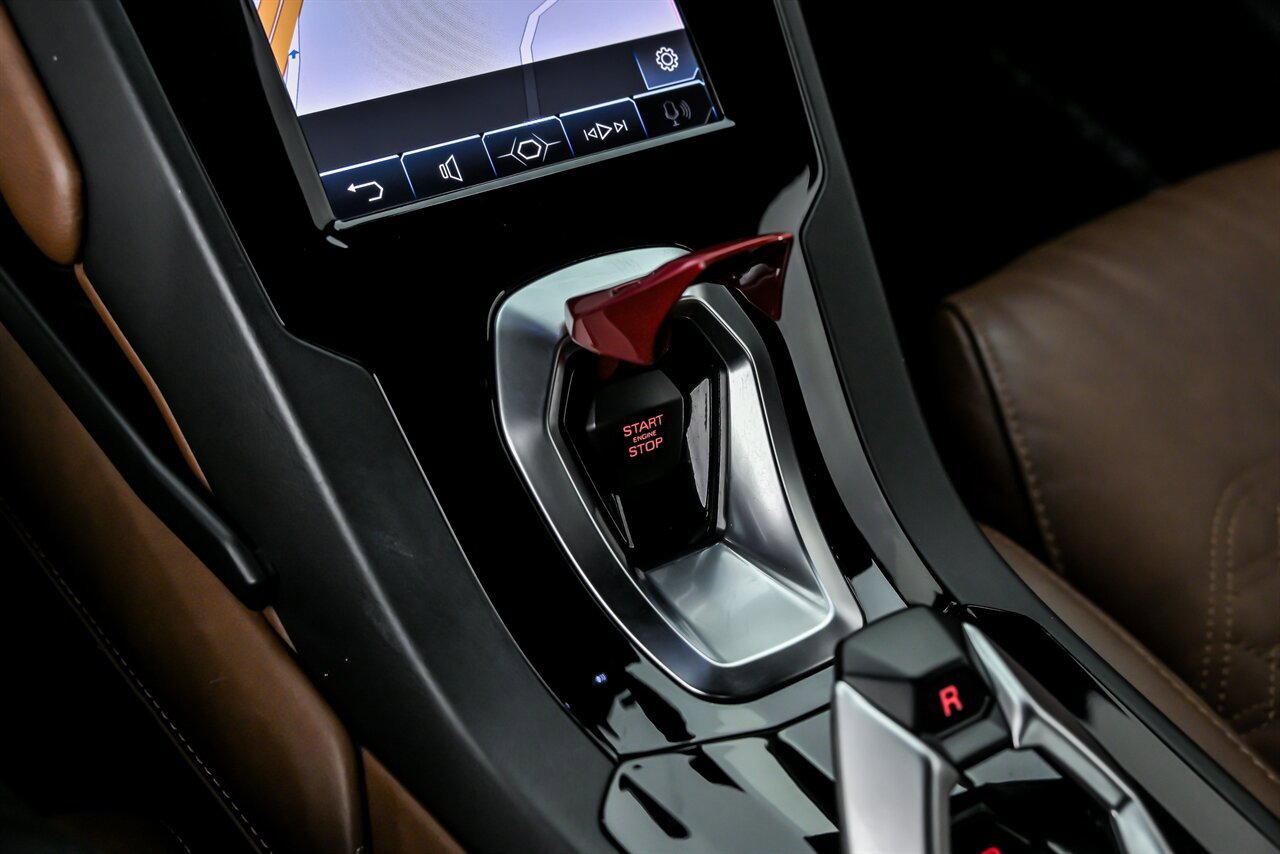 Used 2020 Lamborghini Huracan EVO AWD/4WD image 38