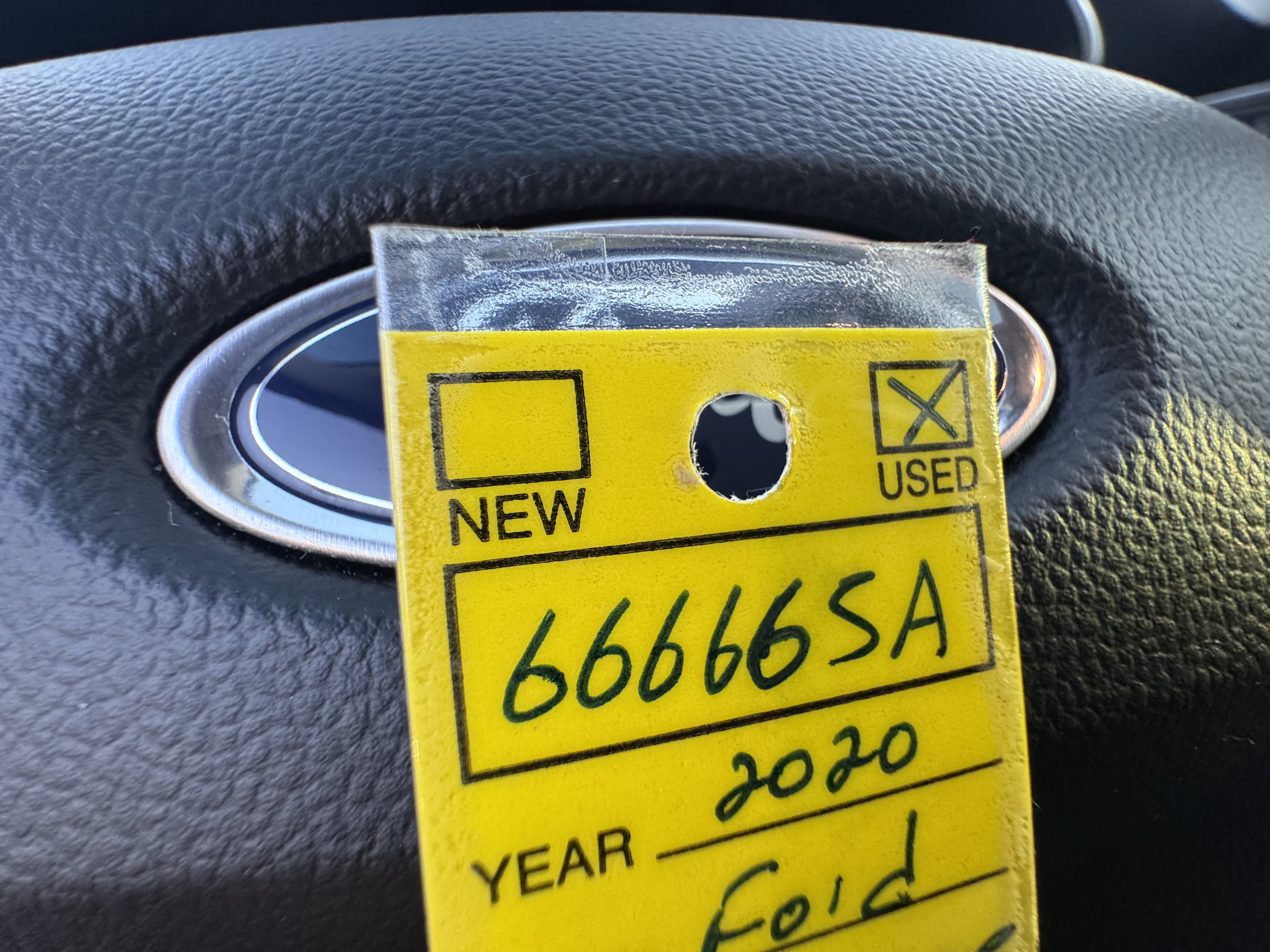 Used 2020 Ford Escape Titanium FWD image 17