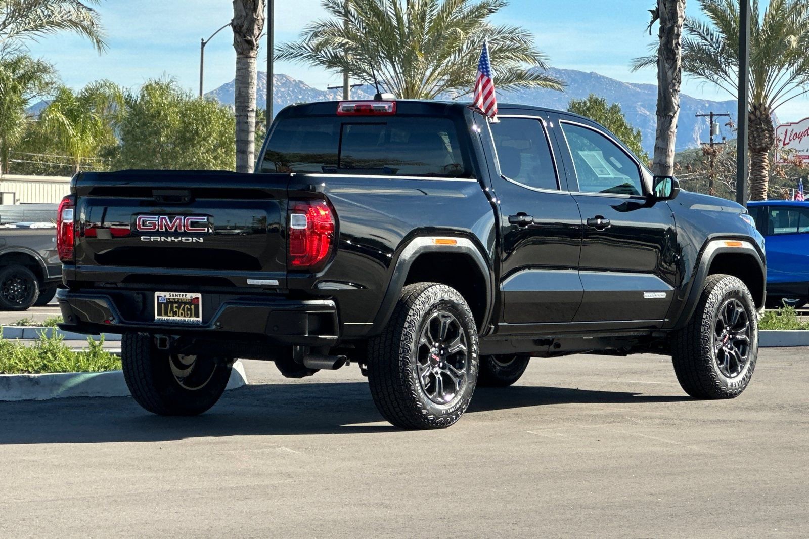 Used 2025 GMC Canyon Elevation w/ Convenience Package image 4