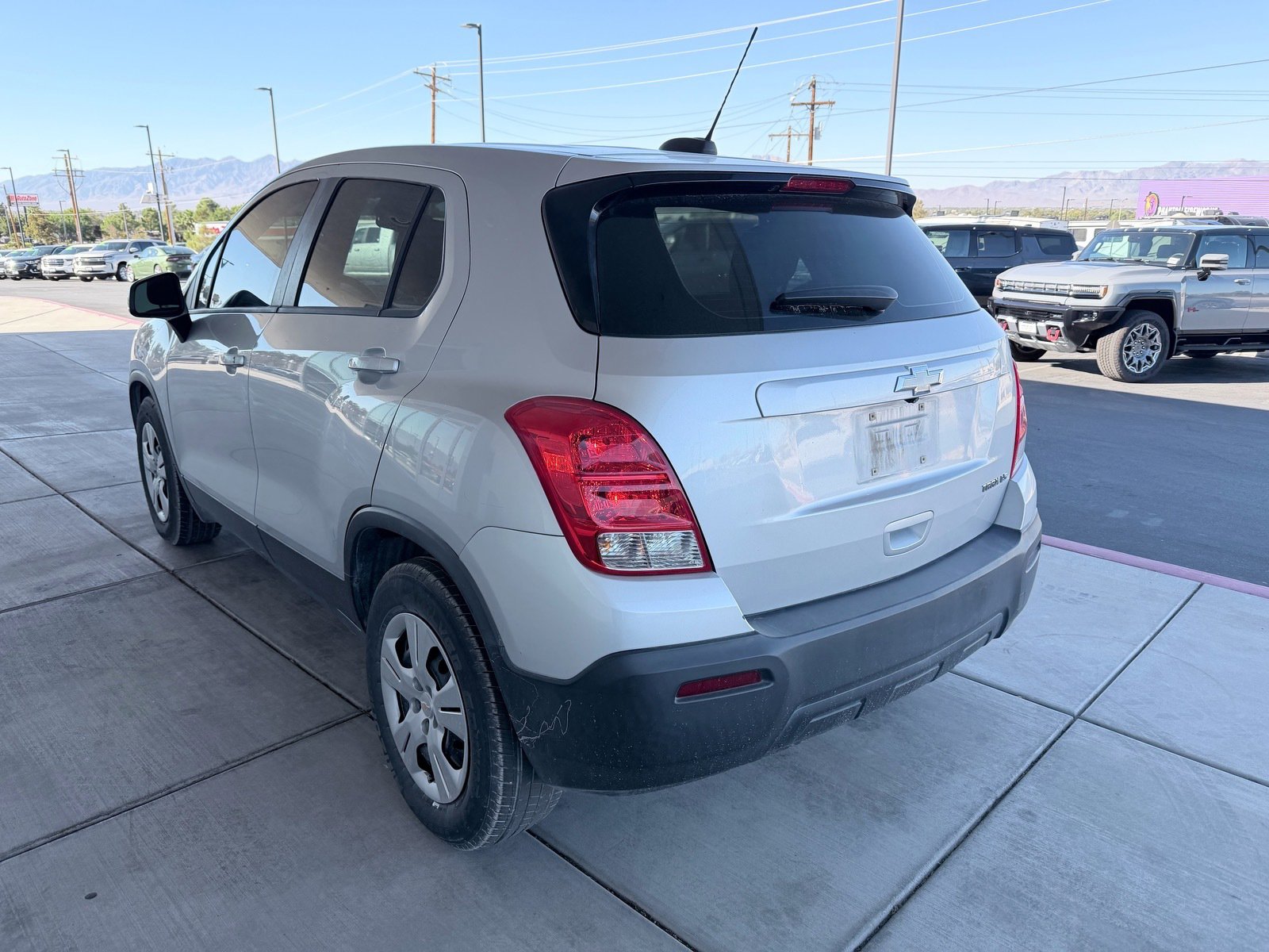 Used 2016 Chevrolet Trax LS w/ LPO, Cargo Package image 5