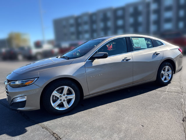 Used 2024 Chevrolet Malibu LT