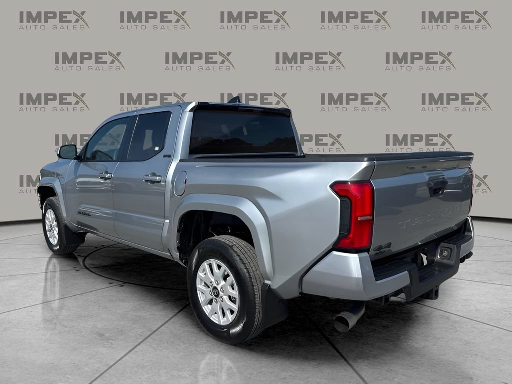 Used 2026 Toyota Tacoma SR5 AWD/4WD image 3