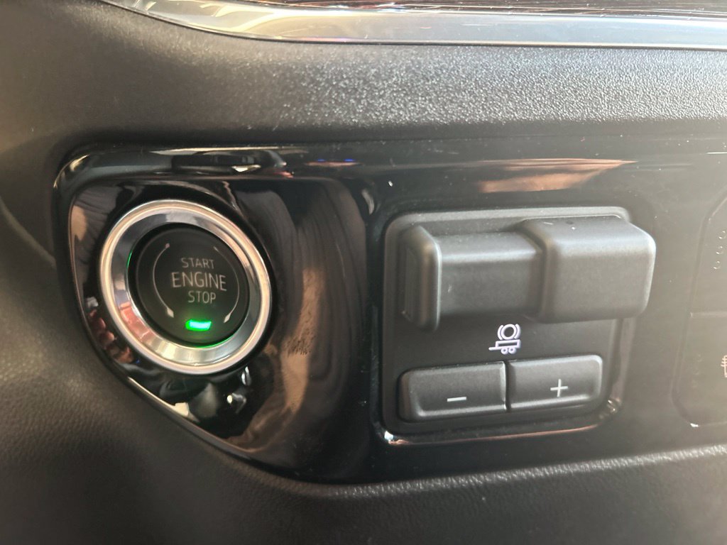 Certified 2025 GMC Sierra 1500 Elevation AWD/4WD image 16
