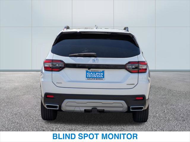 Certified 2025 Honda Pilot Touring image 8