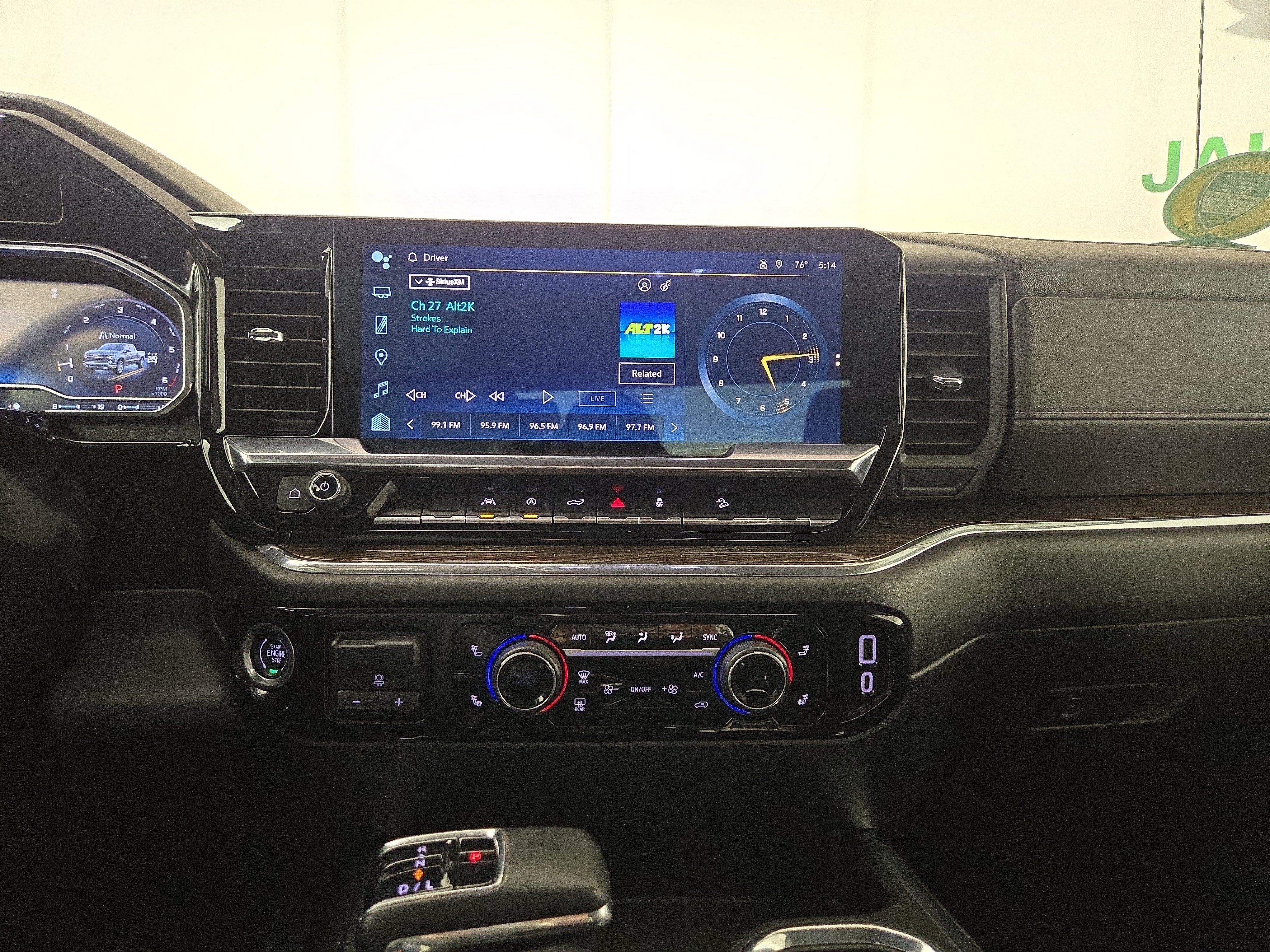 Certified 2023 Chevrolet Silverado 1500 RST AWD/4WD image 22