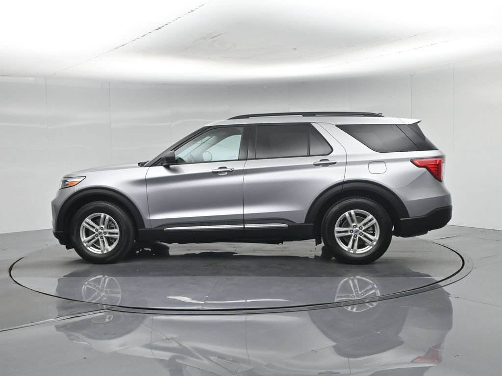 Certified 2022 Ford Explorer XLT RWD image 46