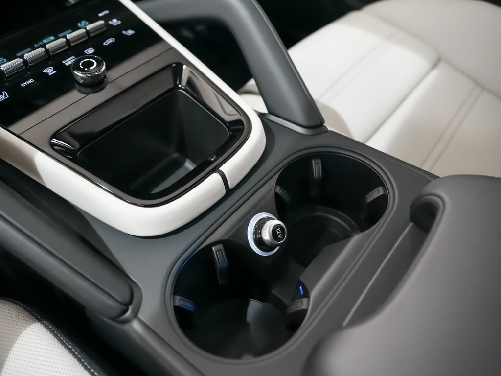 New 2026 Porsche Cayenne GTS AWD/4WD image 28