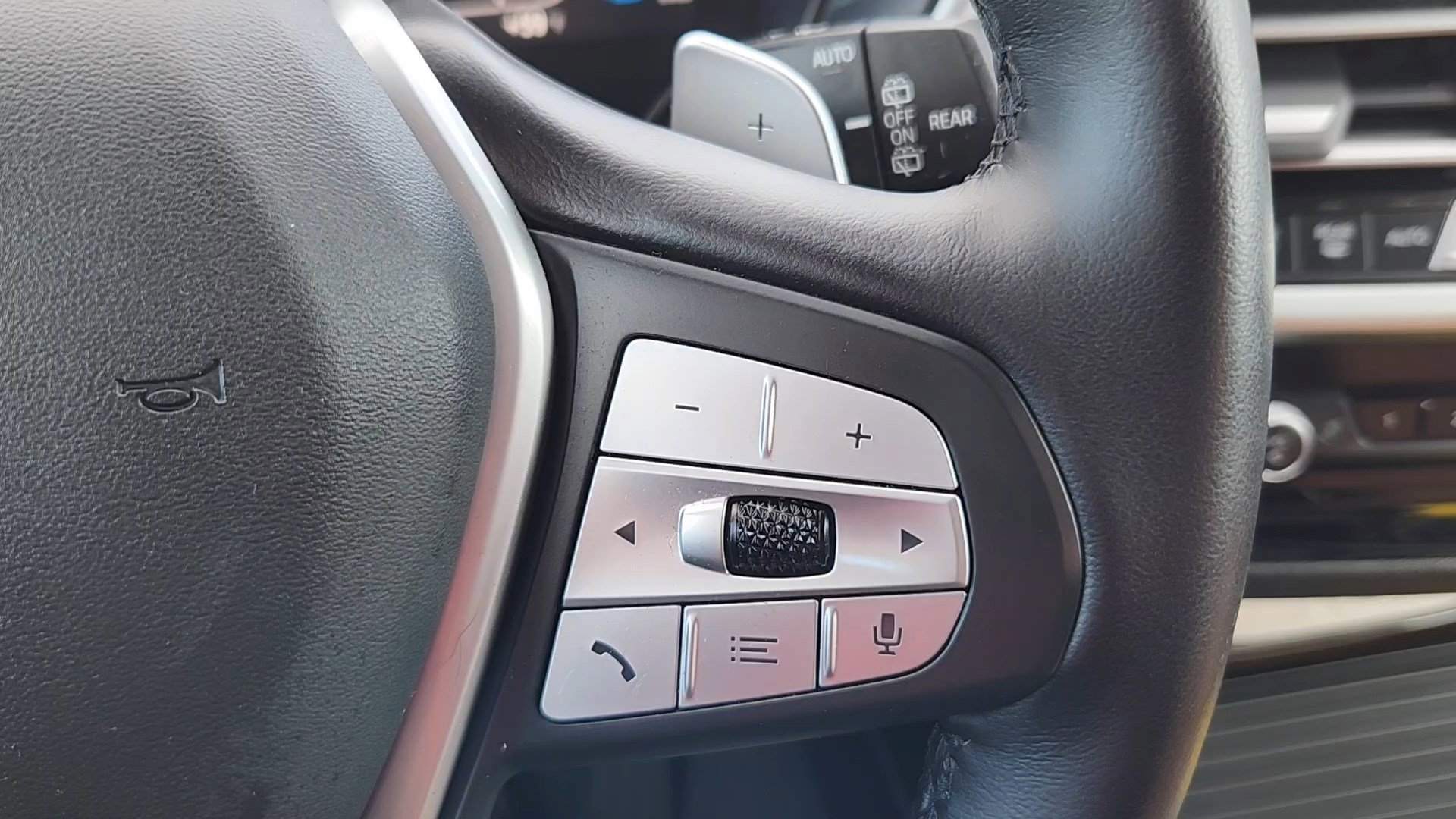 Used 2023 BMW X3 xDrive30i w/ Premium Package image 14