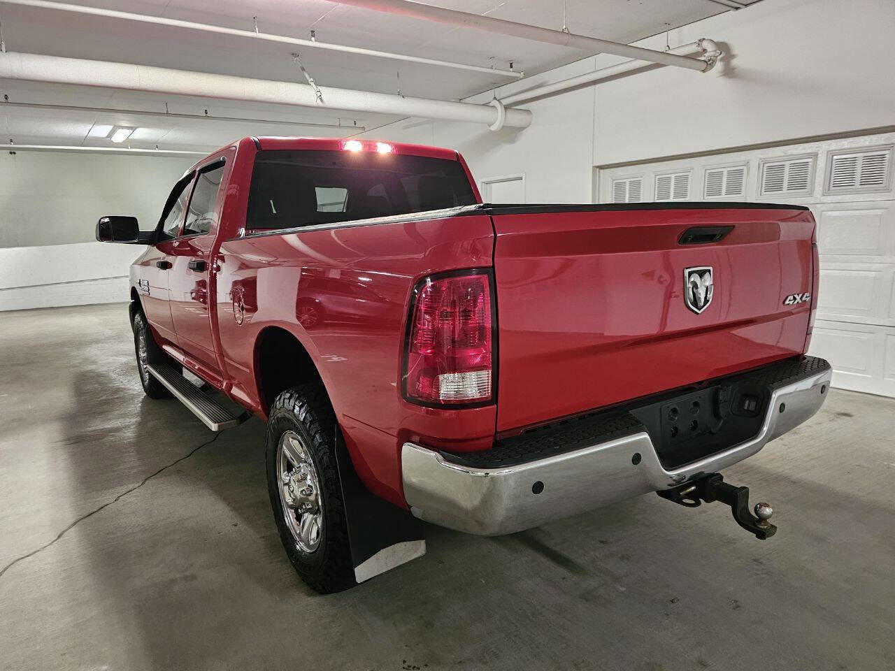 Used 2018 RAM 2500 Tradesman w/ Chrome Appearance Group image 4