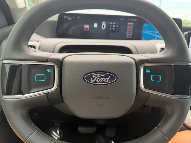 Used 2025 Ford Expedition Max Active RWD image 22
