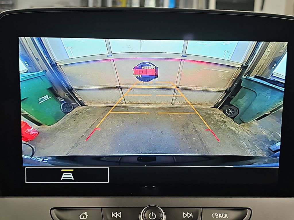 Used 2025 Chevrolet Blazer LT FWD image 22