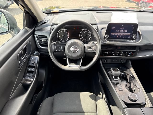 Used 2024 Nissan Rogue S AWD/4WD image 29