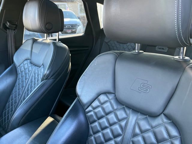 Used 2019 Audi SQ5 Premium Plus w/ Premium Plus Package image 14
