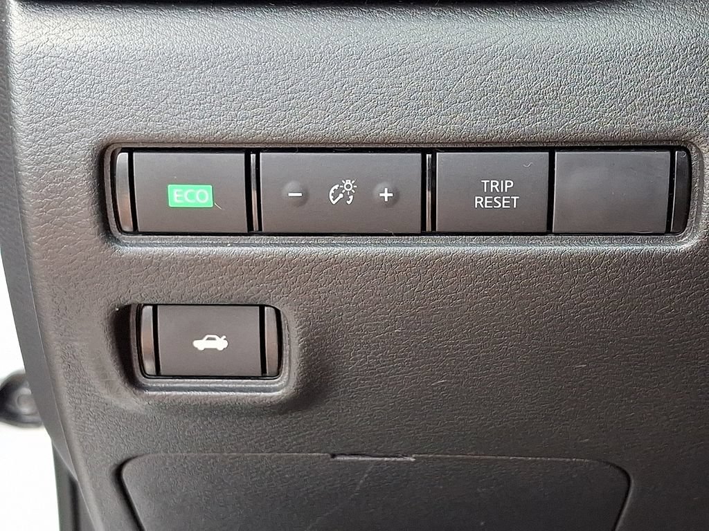 Used 2020 Nissan Sentra SV w/ Electronics Package FWD image 25