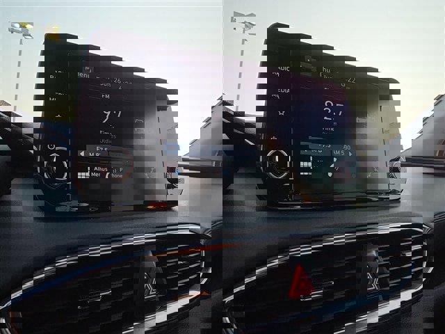 Used 2022 Hyundai Santa Fe SE w/ Cargo Package image 12