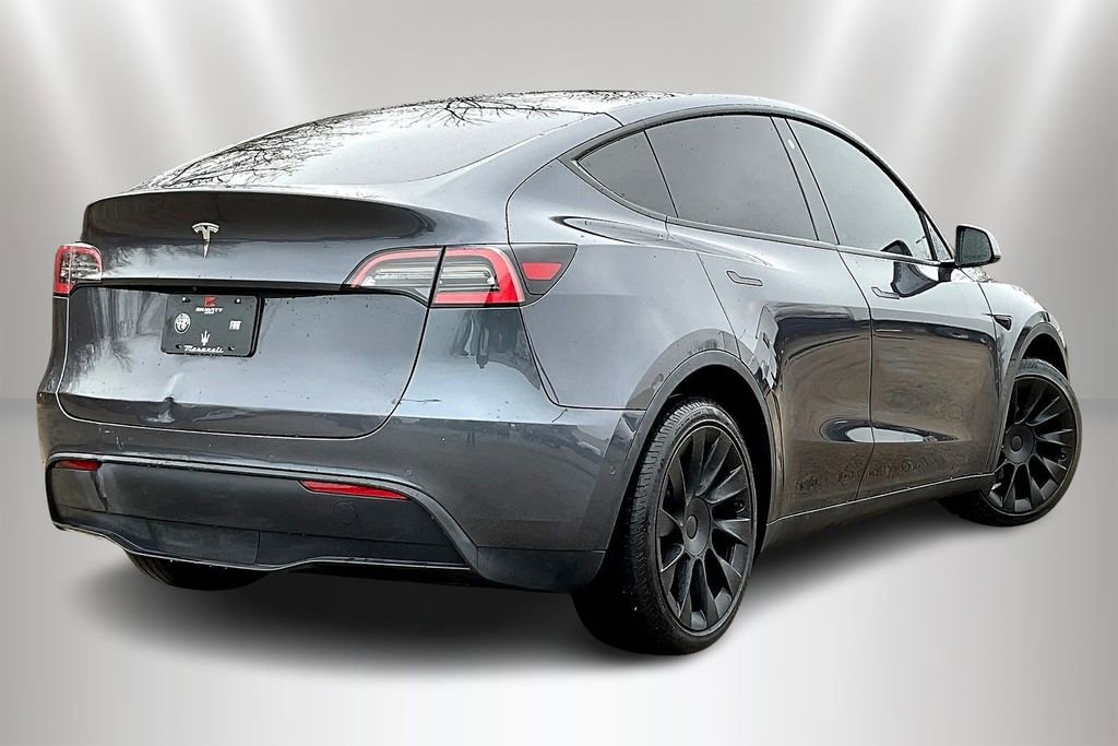 Used 2021 Tesla Model Y Long Range image 6