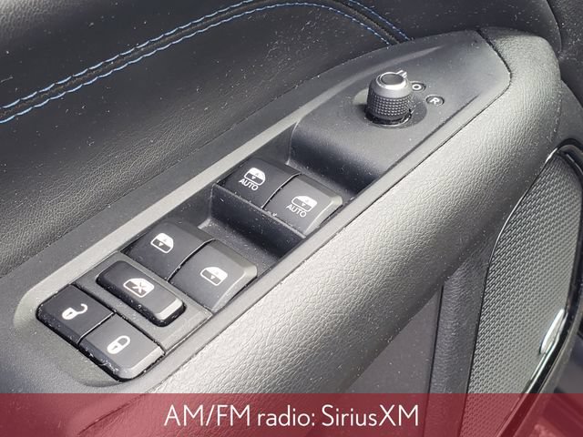 Used 2025 Jeep Compass Limited w/ Sun & Sound Group AWD/4WD image 9