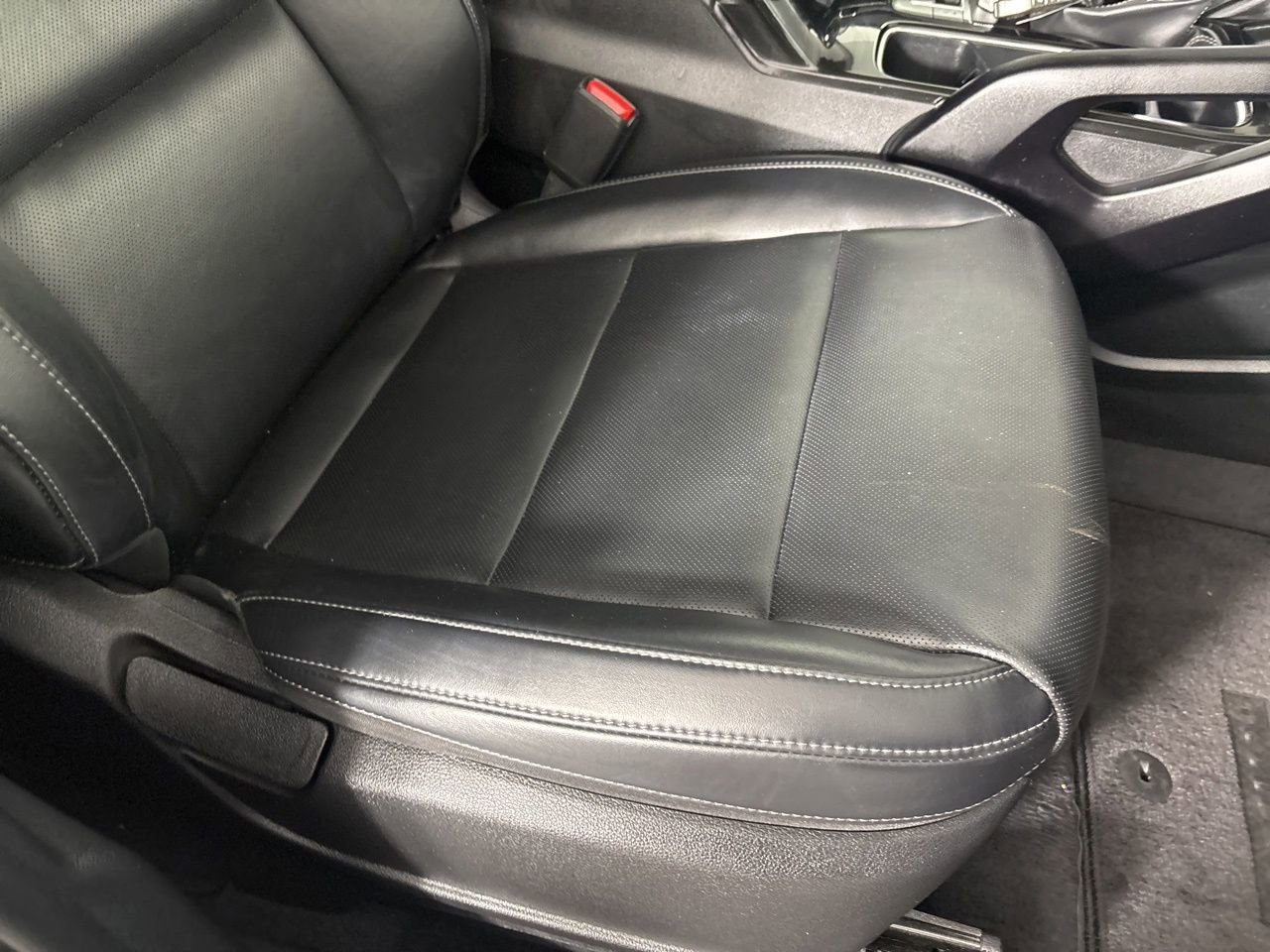 Used 2025 Kia Telluride S image 30