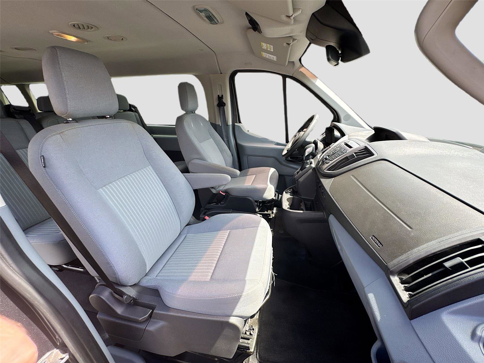 Used 2017 Ford Transit 350 XLT RWD image 19