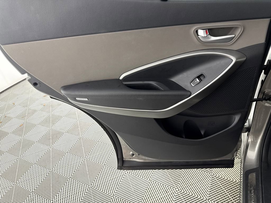 Used 2018 Hyundai Santa Fe Sport FWD image 12