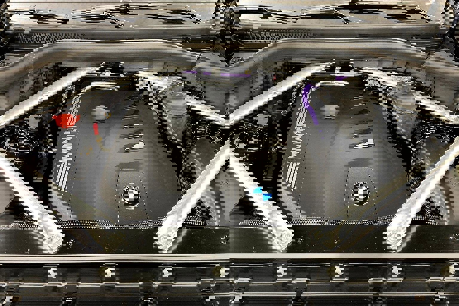 Certified 2024 BMW X6 xDrive40i w/ M Sport Professional Package image 28