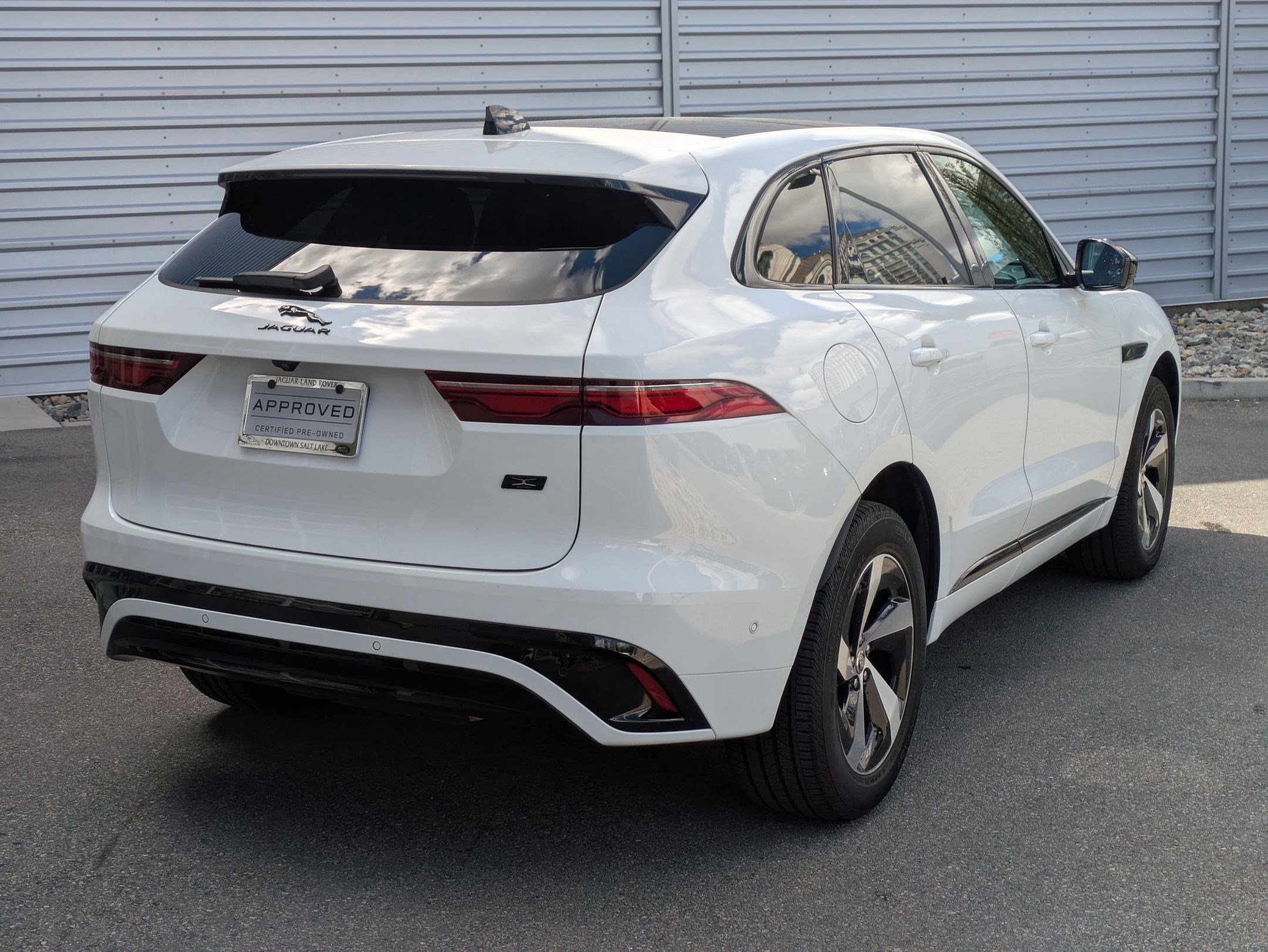 Used 2026 Jaguar F-PACE R-Dynamic S AWD/4WD image 7