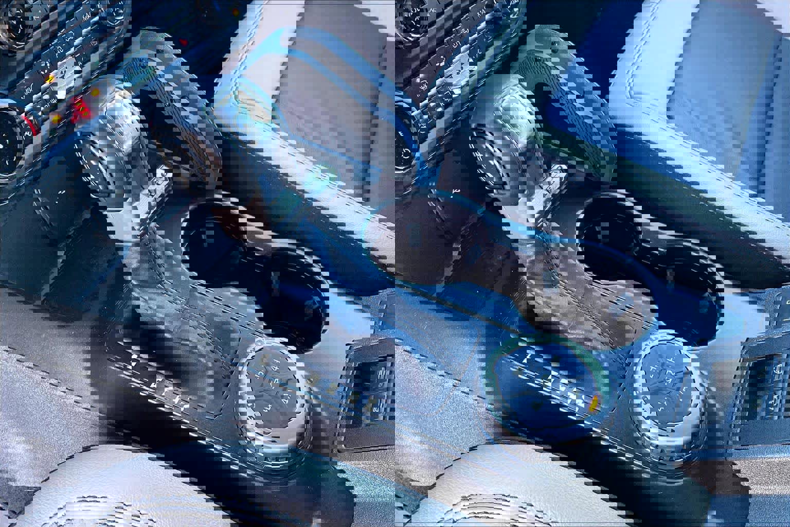 Used 2022 Ford Bronco Wildtrak image 16