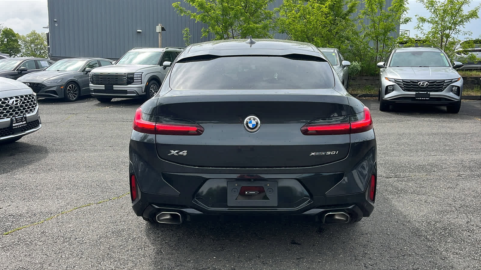 Used 2024 BMW X4 xDrive30i w/ Premium Package AWD/4WD image 5