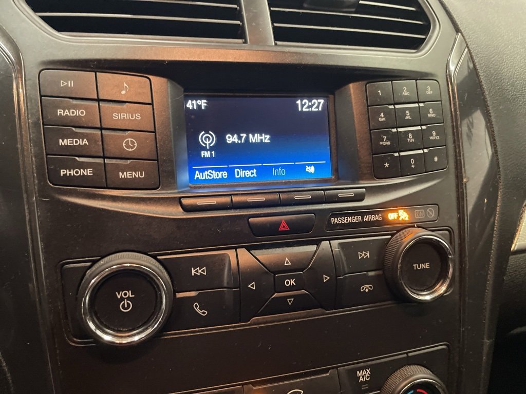 Used 2019 Ford Explorer XLT image 22