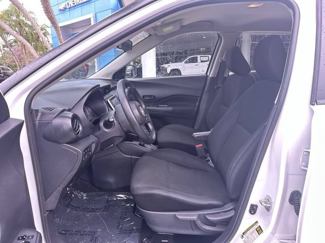 Used 2024 Nissan Kicks S FWD image 27