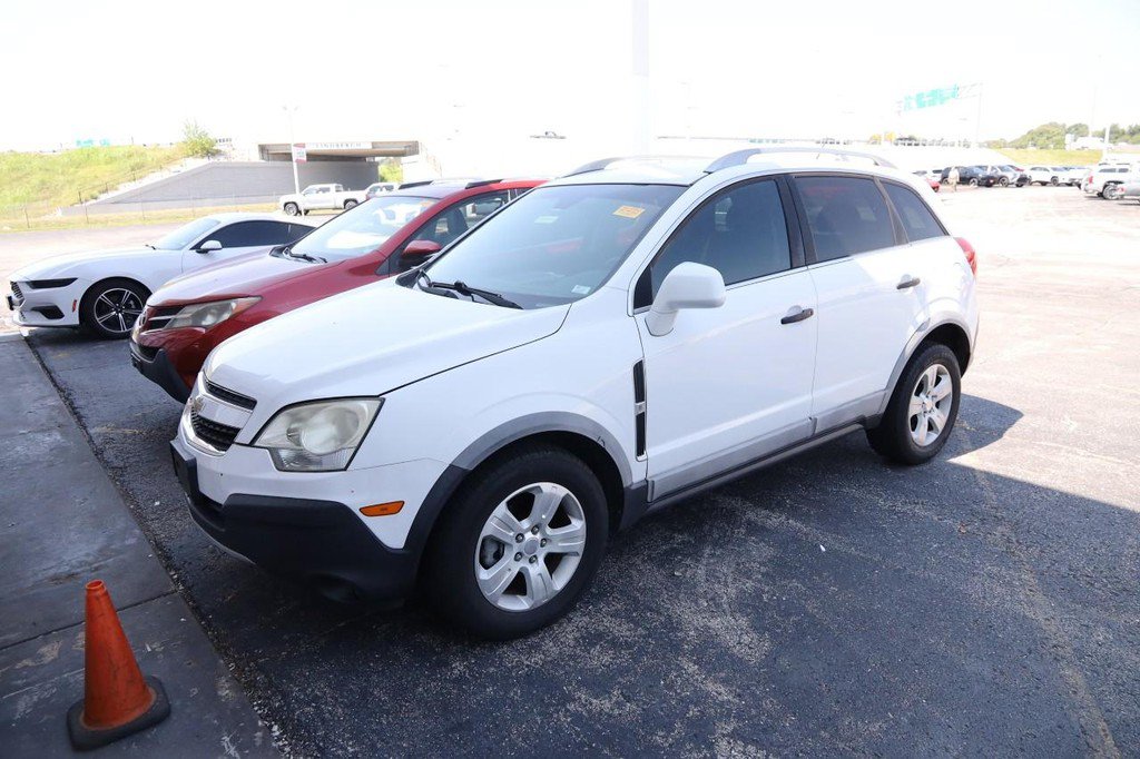 Used 2014 Chevrolet Captiva Sport LS FWD image 3