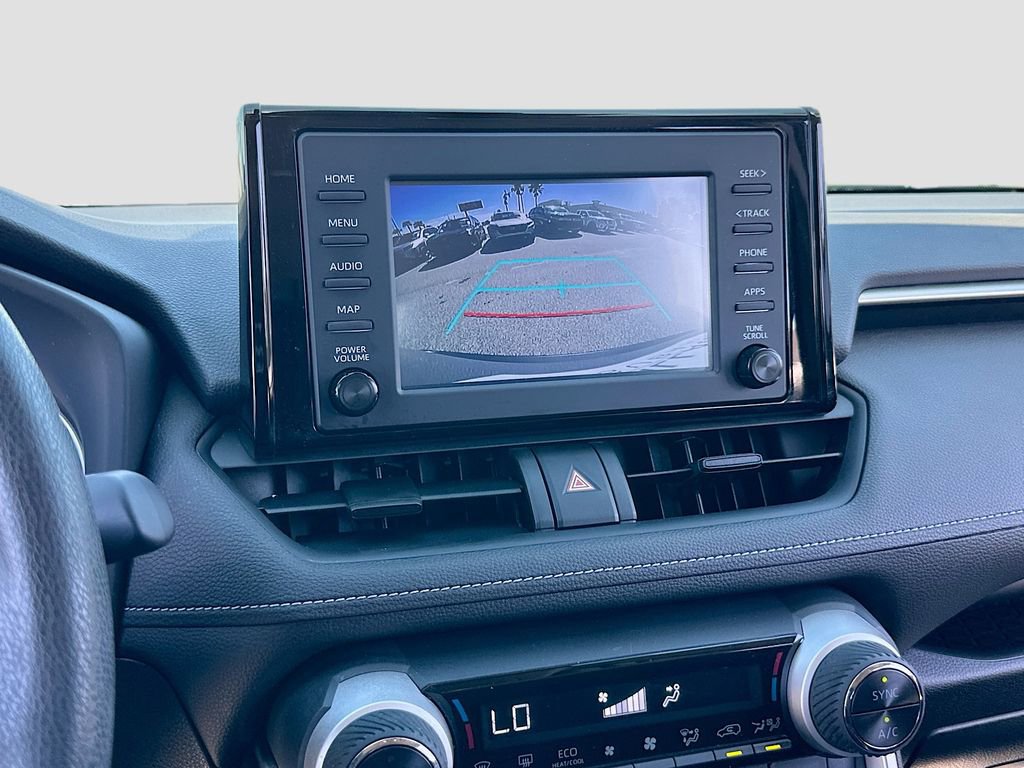 Used 2019 Toyota RAV4 LE w/ Carpet Mat Package AWD/4WD image 13