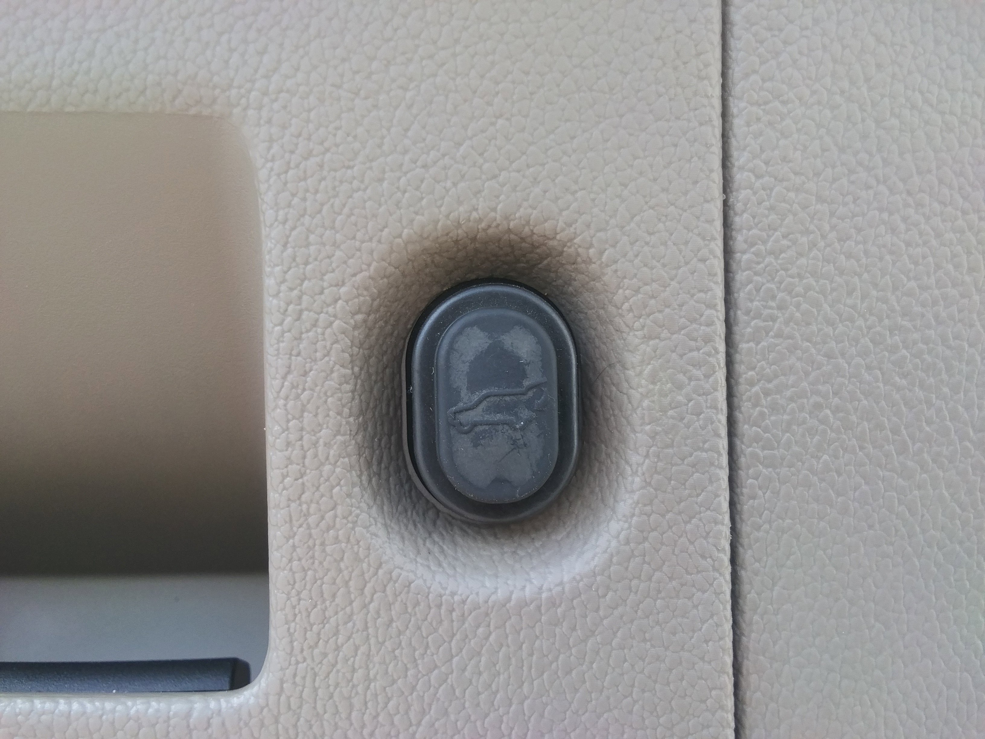 Used 2015 Chevrolet Suburban LT AWD/4WD image 10