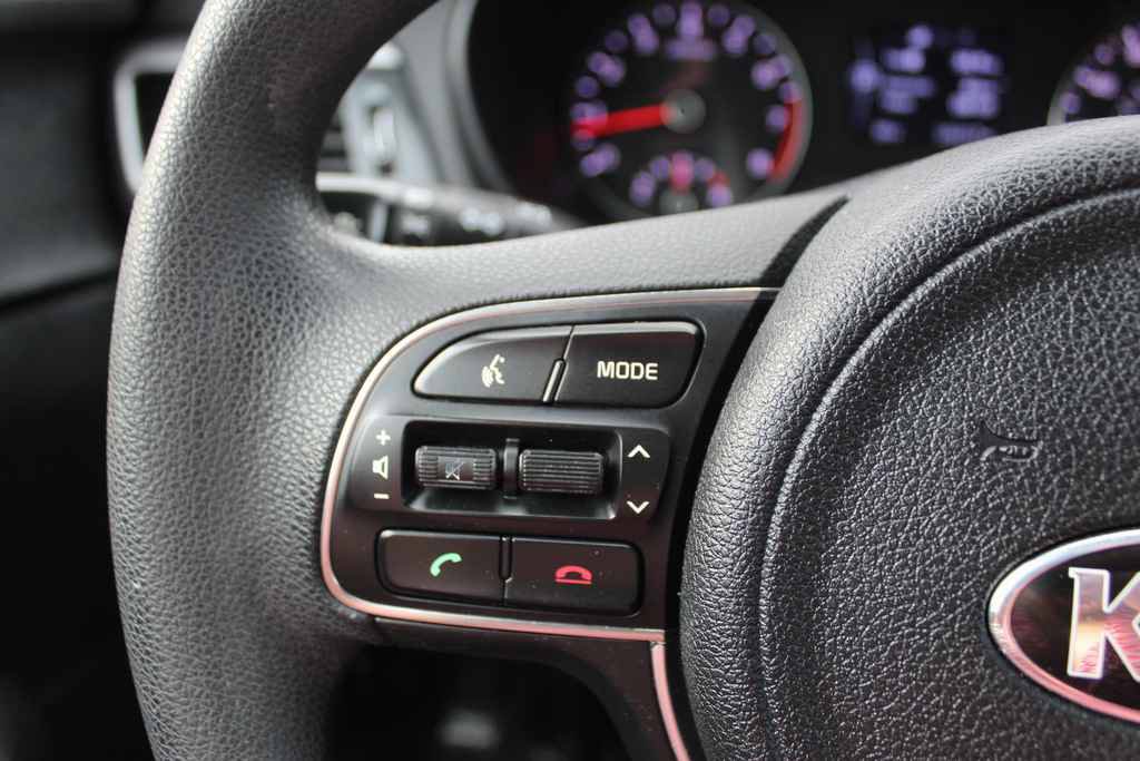 Used 2017 Kia Optima LX FWD image 17