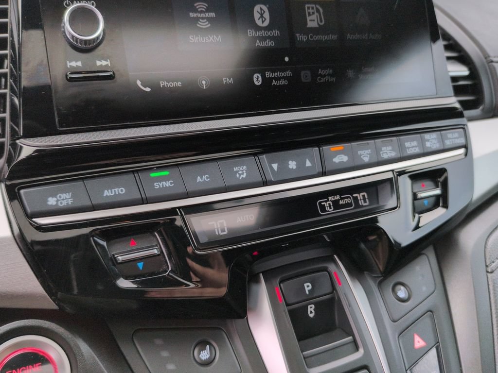 Used 2025 Honda Odyssey Sport-L image 17