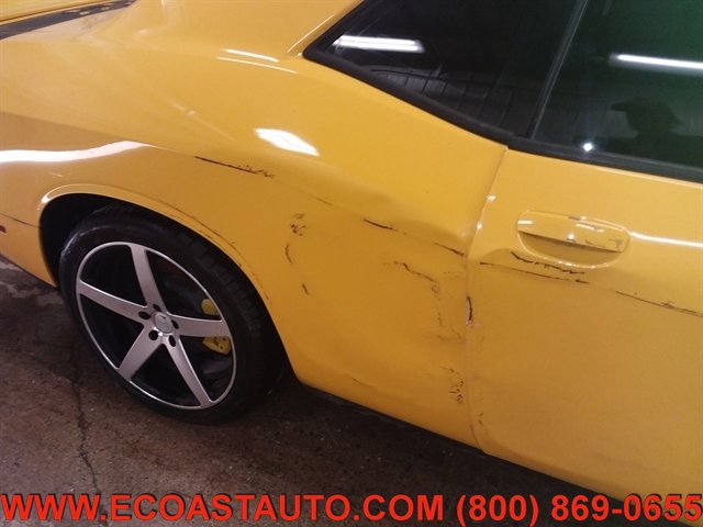 Used 2018 Dodge Challenger R/T w/ Driver Convenience Group RWD image 18