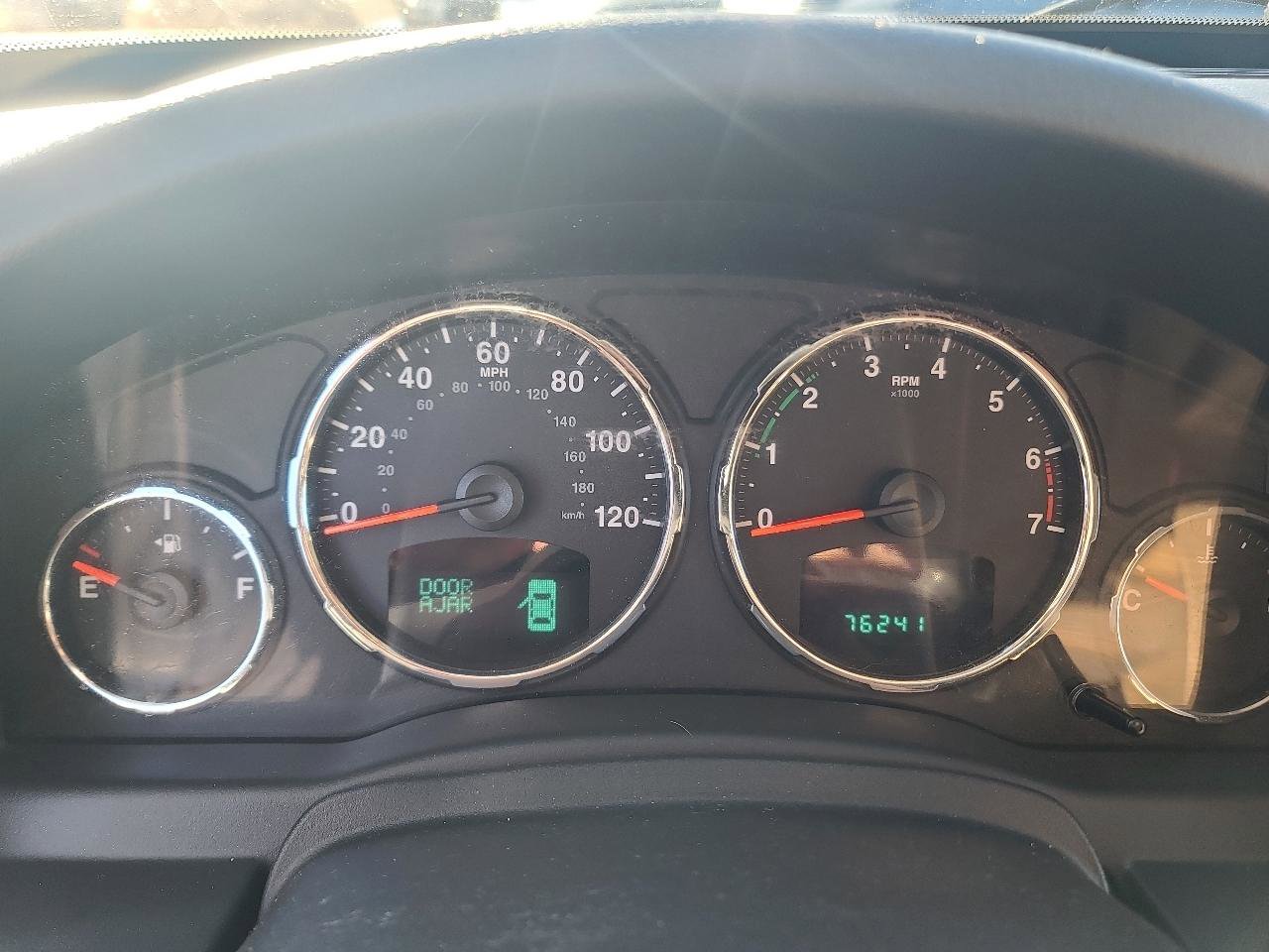 Used 2012 Jeep Liberty Limited w/ Comfort/Convenience Group image 21