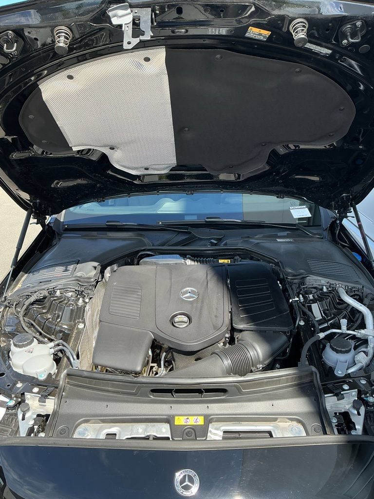 Used 2025 Mercedes-Benz C 300 4MATIC Sedan image 32