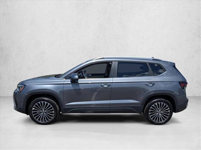 Used 2026 Volkswagen Taos SE FWD image 9