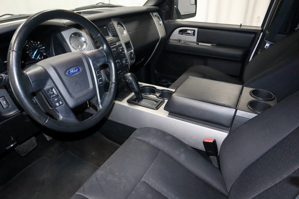 Used 2017 Ford Expedition XLT image 28