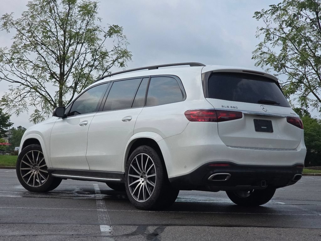 Used 2024 Mercedes-Benz GLS 580 4MATIC image 13