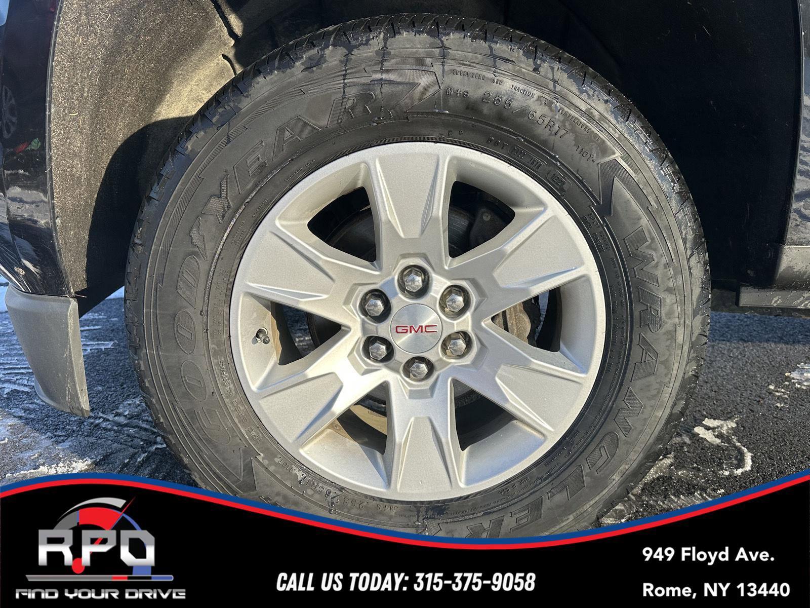 Used 2018 GMC Canyon SLE w/ SLE Convenience Package image 8