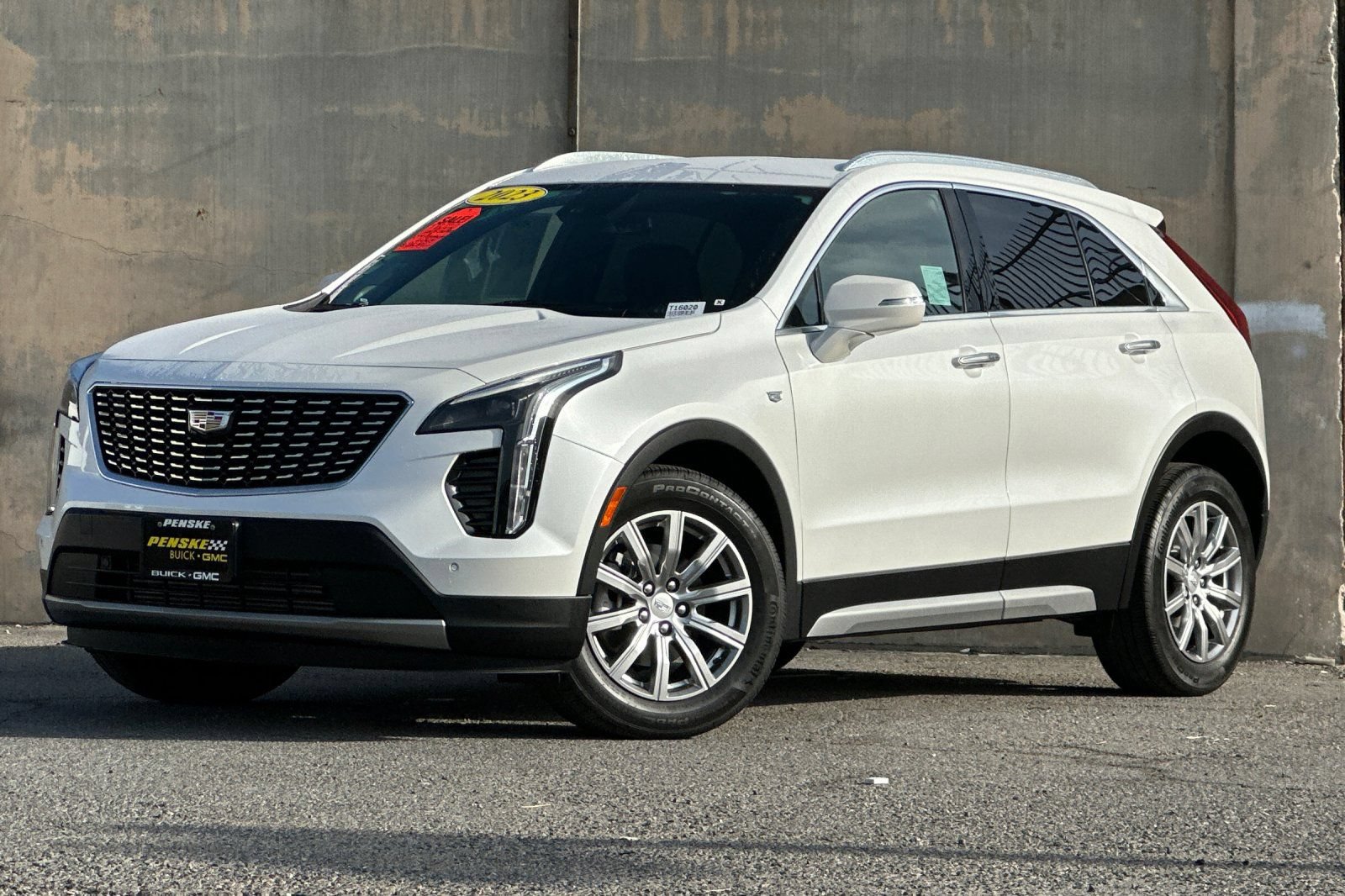 Certified 2023 Cadillac XT4 Premium Luxury w/ Cold Weather Package FWD image 8