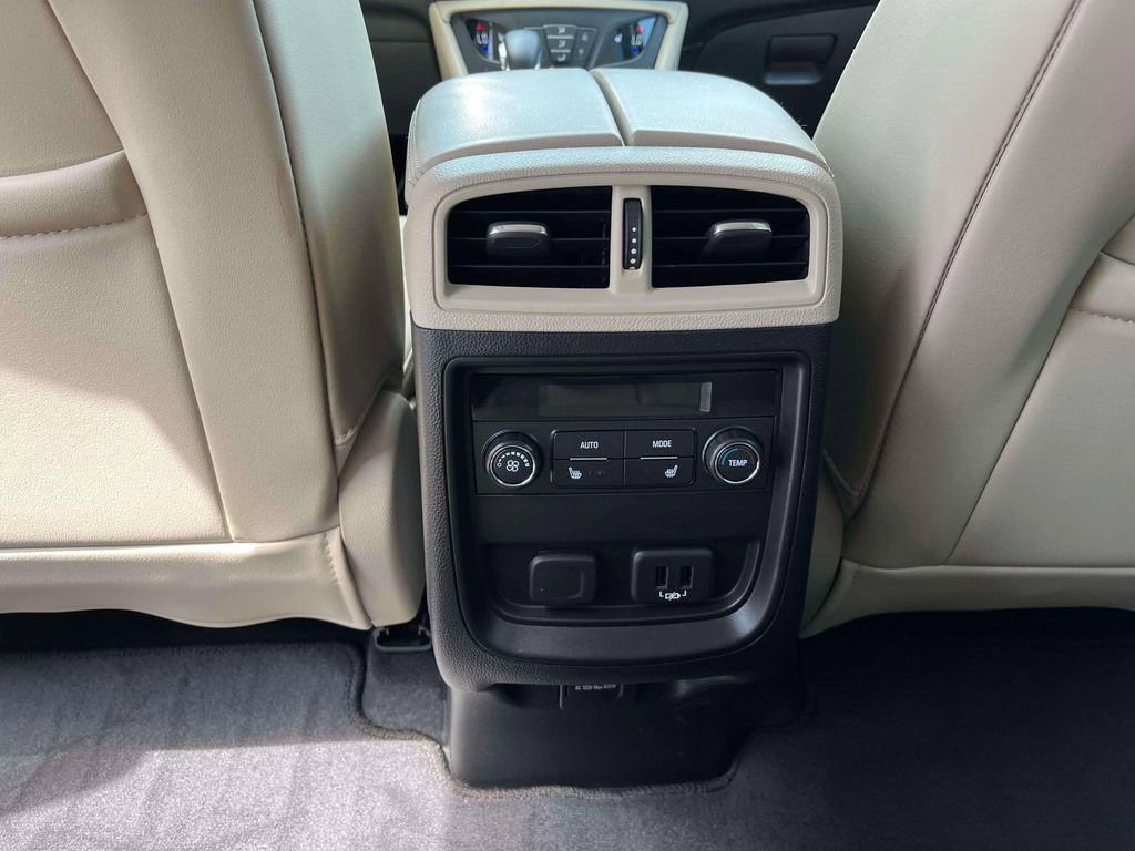 Used 2019 Buick Envision Premium AWD/4WD image 14