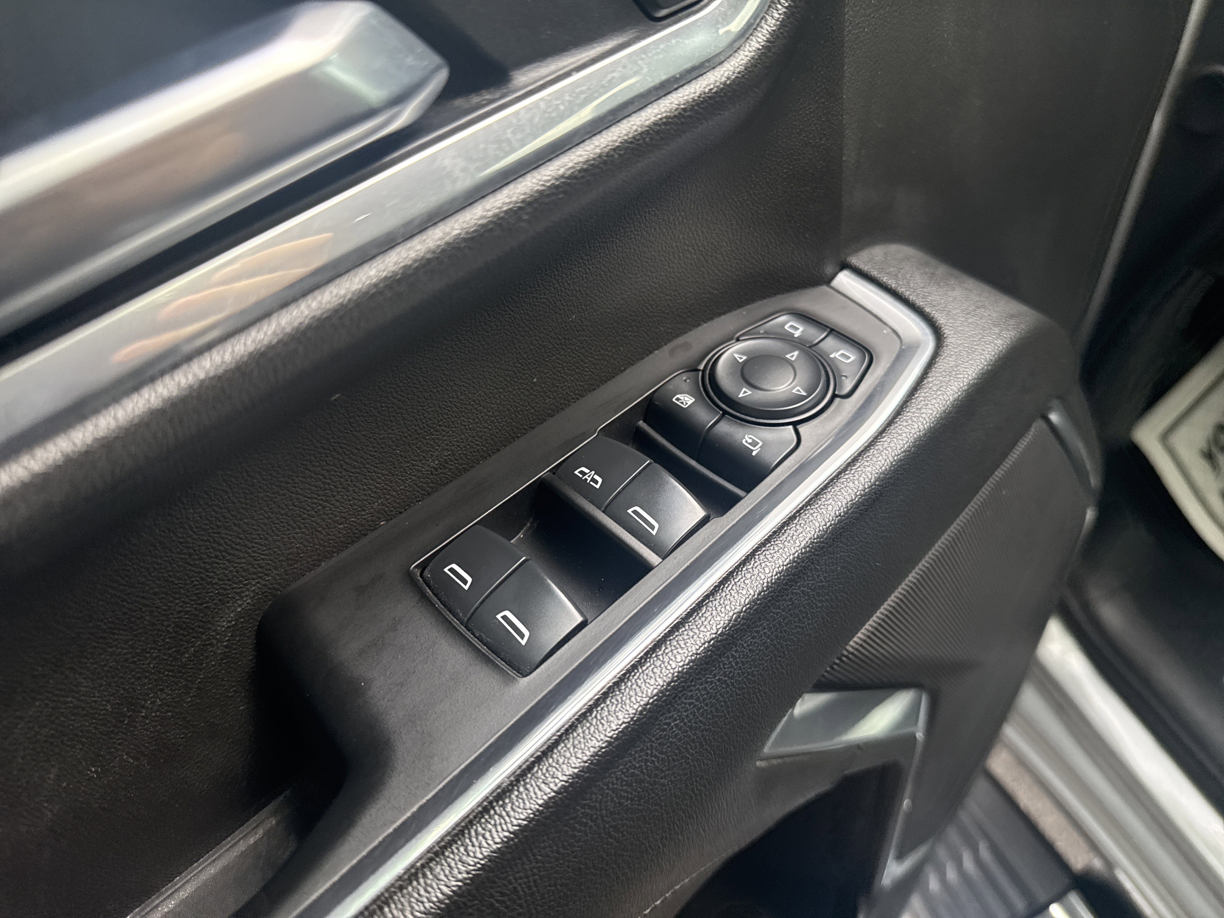 Used 2025 Chevrolet Silverado 3500 LT w/ All Star Edition AWD/4WD image 18