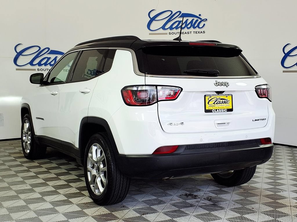 Used 2025 Jeep Compass Limited AWD/4WD image 2
