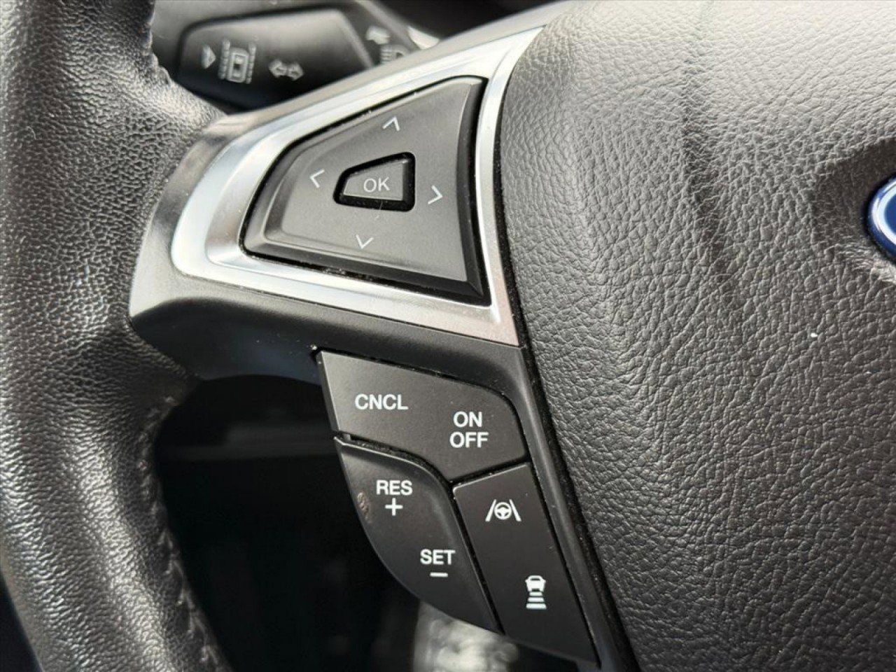 Used 2021 Ford Edge SEL AWD/4WD image 15